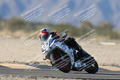 media/Dec-07-2025-CVMA (Sun) [[3e7d2de5dc]]/Race 12- Formula 40 MW and LW/